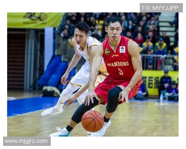 南京篮球队在冠军赛积分榜上以57分稳居第一名展现强劲实力